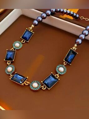 Vintage Dark Blue Rhinestone & Pearl Necklace